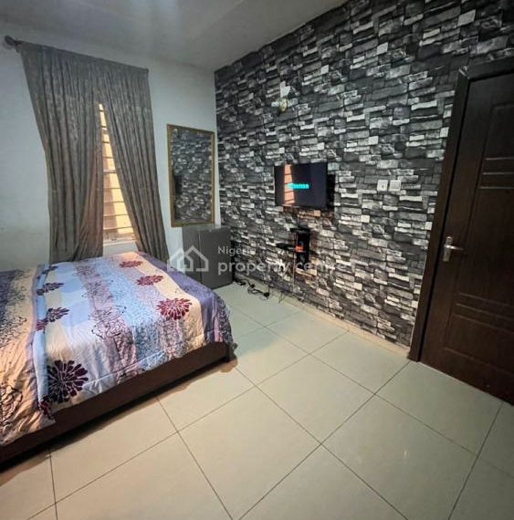 066ced93297e79-single-room-for-rent-lekki-lagos