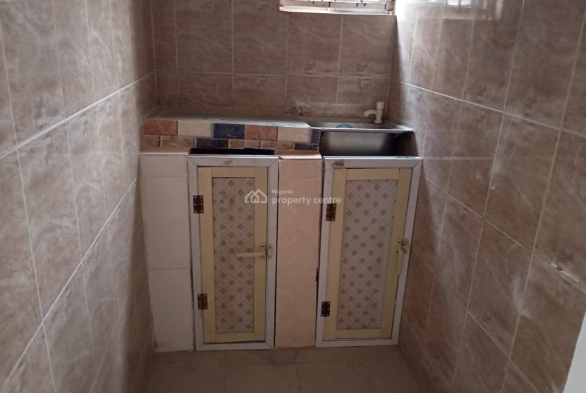 067934eb6958c7-comfy-room-self-con-self-contained-for-rent-ikota-lekki-lagos