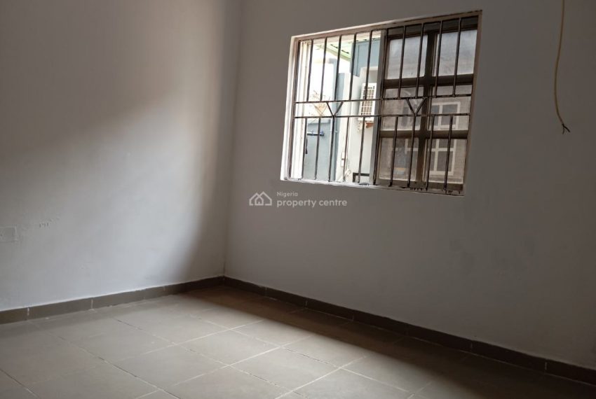 067934f28f0f5d-comfy-room-self-con-self-contained-for-rent-ikota-lekki-lagos