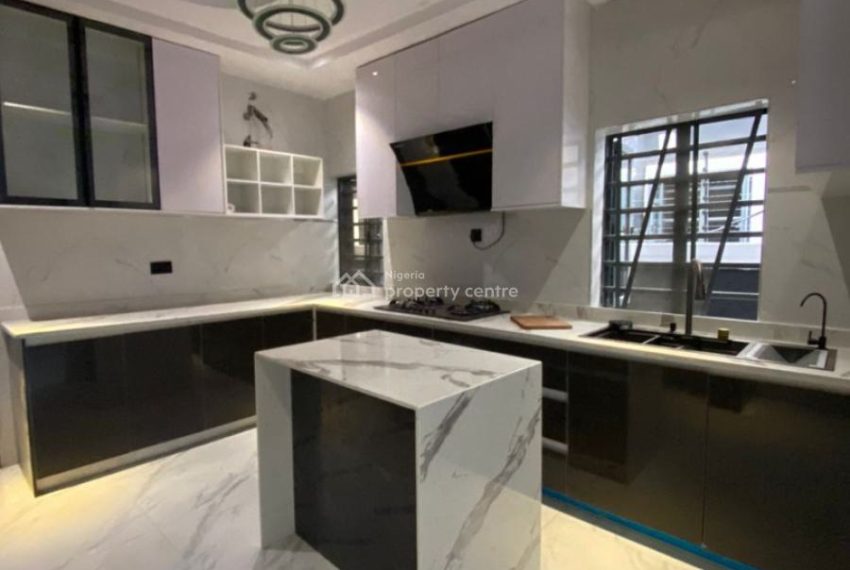 067934f9c094a7-luxury-5-bedroom-duplex-with-bq-for-rent-ajah-lagos